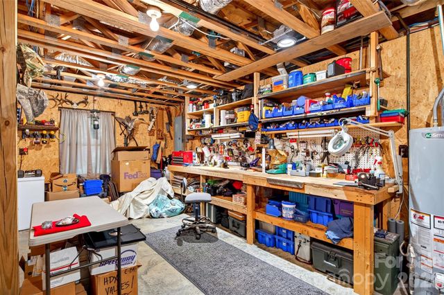 664 Paxton Creek Road, Marion, NC 28752