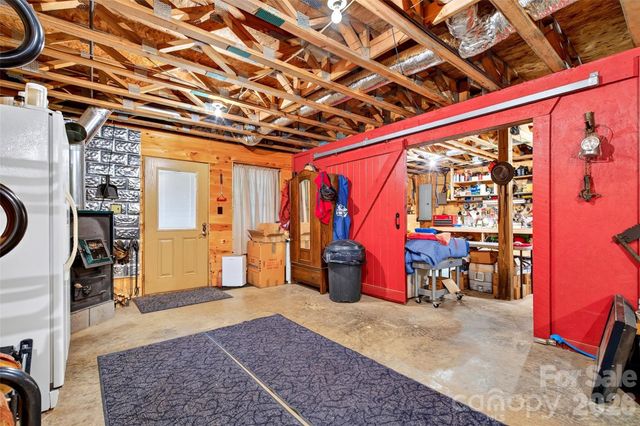 664 Paxton Creek Road, Marion, NC 28752