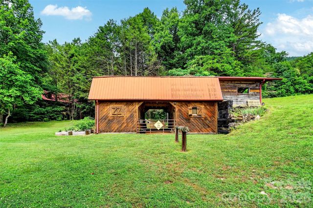 664 Paxton Creek Road, Marion, NC 28752