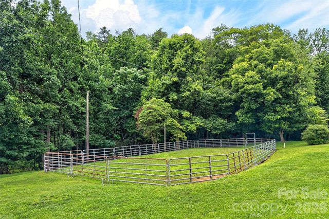 664 Paxton Creek Road, Marion, NC 28752