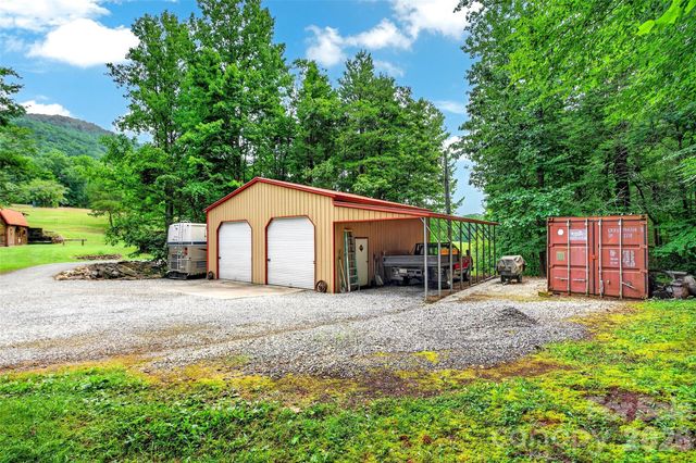 664 Paxton Creek Road, Marion, NC 28752