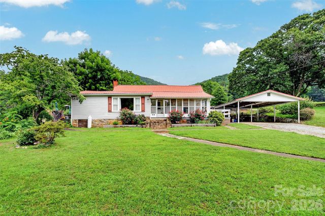 664 Paxton Creek Road, Marion, NC 28752