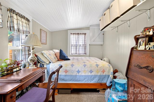 664 Paxton Creek Road, Marion, NC 28752