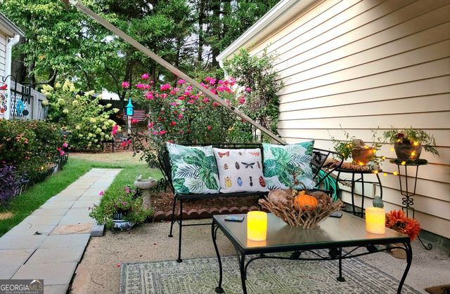 513 Stanford Place, Woodstock, GA 30188