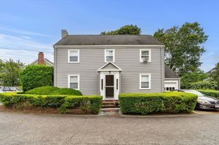 30 Kings Beach Ter, Swampscott, MA 01907