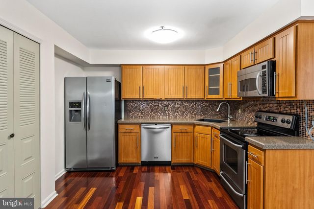 1126 CHANTICLEER, Cherry Hill, NJ 08003