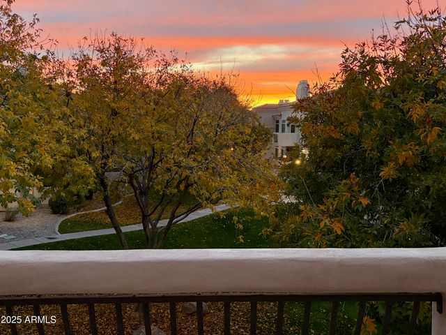 1747 E NORTHERN Avenue 277, Phoenix, AZ 85020