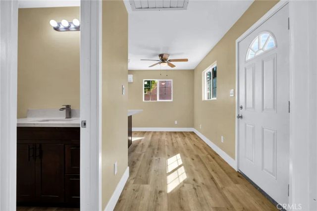 1976 Olive A, Long Beach, CA 90806