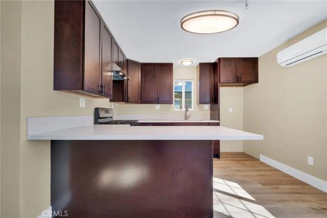 1976 Olive A, Long Beach, CA 90806