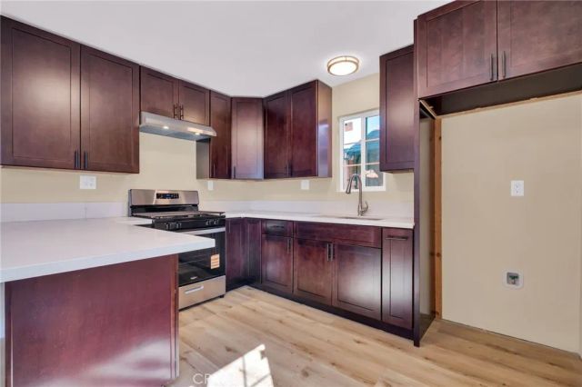 1976 Olive A, Long Beach, CA 90806