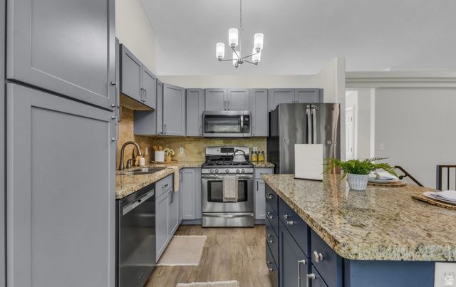 2308 S 1520 W, Syracuse, UT 84075