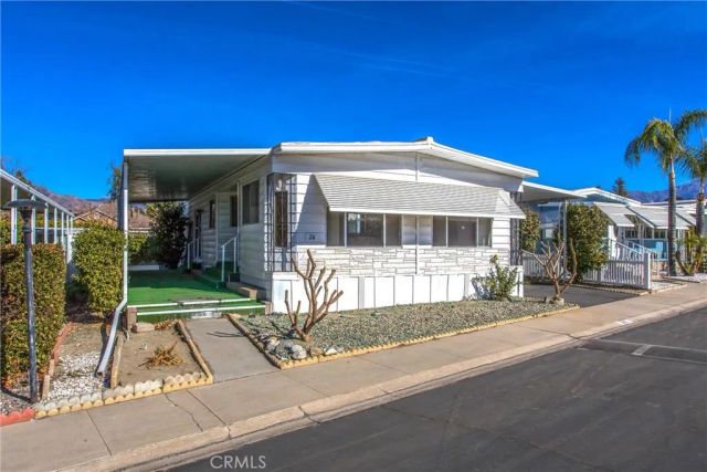 1251 Lugonia 24, Redlands, CA 92374