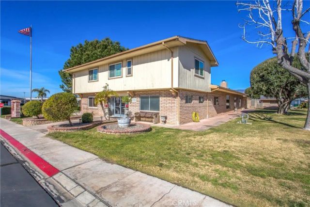 1251 Lugonia 24, Redlands, CA 92374