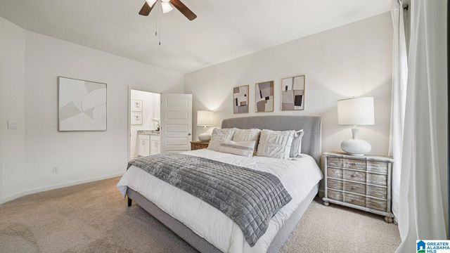 135 MILL POINT WAY, Calera, AL 35040
