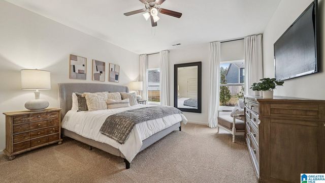 135 MILL POINT WAY, Calera, AL 35040