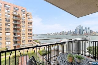 2 Constitution Court 701, Hoboken, NJ 07030