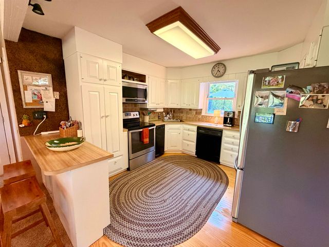 57 Castle Hill Road, Wilmington, VT 05363