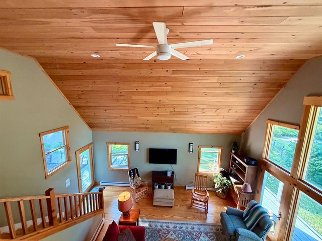 57 Castle Hill Road, Wilmington, VT 05363
