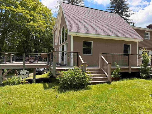 57 Castle Hill Road, Wilmington, VT 05363