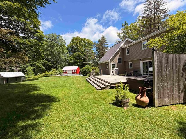 57 Castle Hill Road, Wilmington, VT 05363