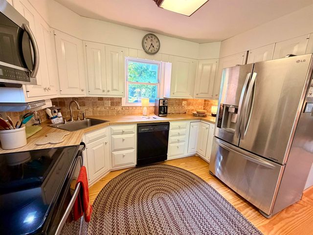 57 Castle Hill Road, Wilmington, VT 05363