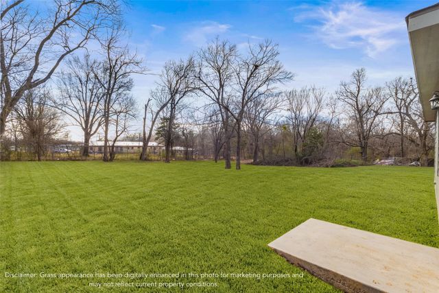 913 W Sherman Street, Paris, TX 75460