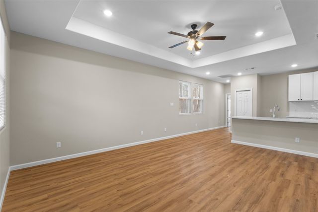 913 W Sherman Street, Paris, TX 75460