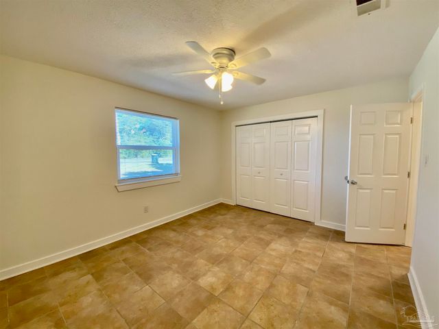 9519 Lillian Hwy, Pensacola, FL 32506