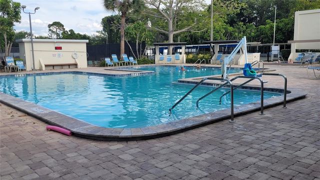 5660 80TH STREET N A107, St Petersburg, FL 33709