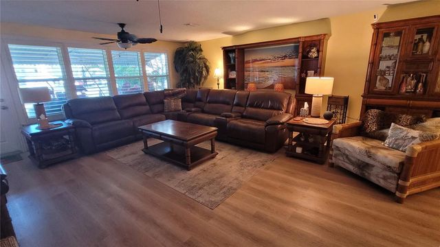 5660 80TH STREET N A107, St Petersburg, FL 33709