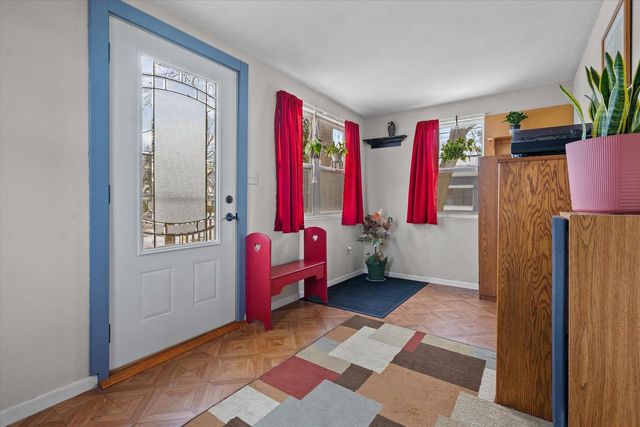 324 Douglass AVENUE, Waukesha, WI 53186