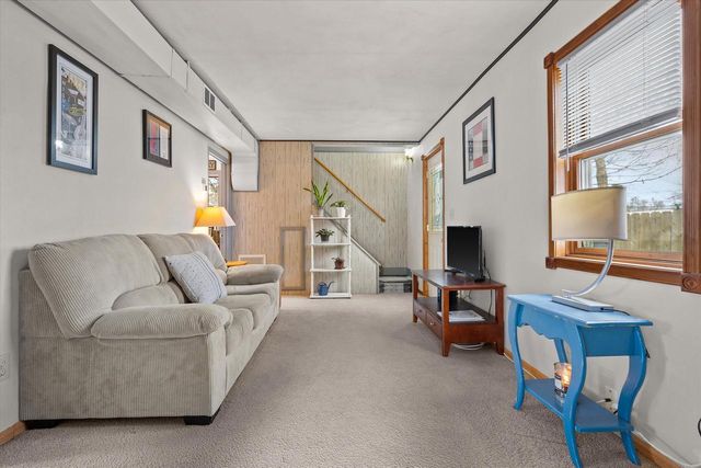 324 Douglass AVENUE, Waukesha, WI 53186