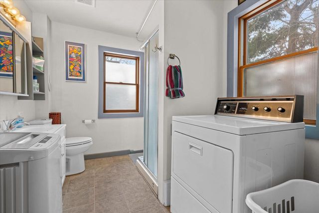 324 Douglass AVENUE, Waukesha, WI 53186