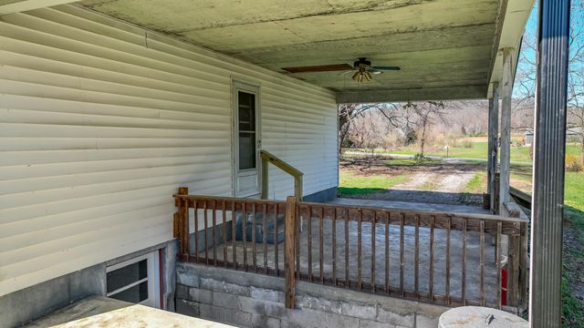 299 Fentress Lane, Berea, KY 40403
