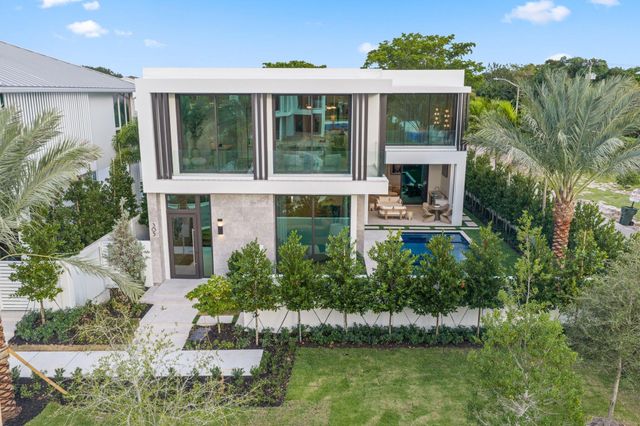 340 Grove Place, Delray Beach, FL 33444