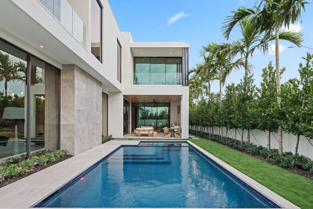 340 Grove Place, Delray Beach, FL 33444