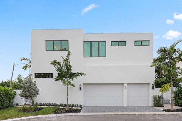 340 Grove Place, Delray Beach, FL 33444