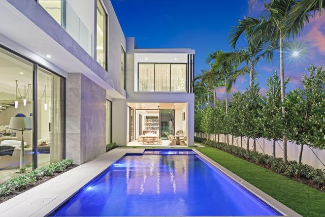 340 Grove Place, Delray Beach, FL 33444