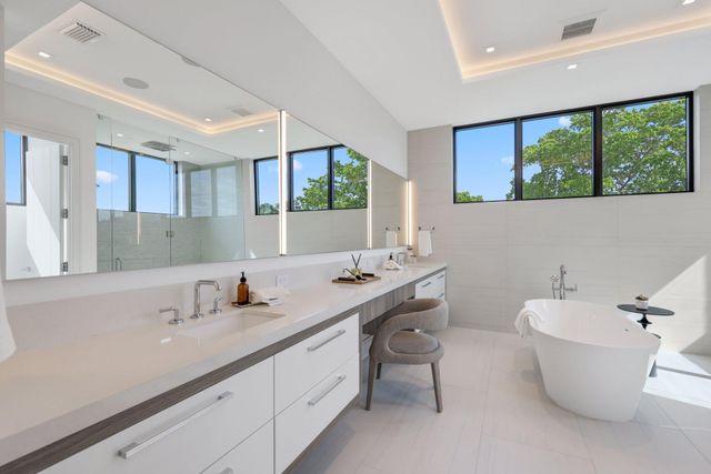 340 Grove Place, Delray Beach, FL 33444