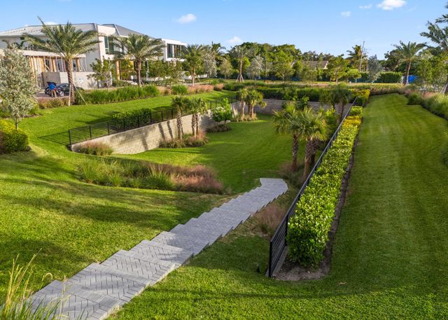 340 Grove Place, Delray Beach, FL 33444