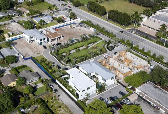 340 Grove Place, Delray Beach, FL 33444