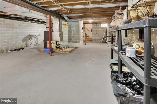 506 WIEST SCHOOL RD, Oley, PA 19547