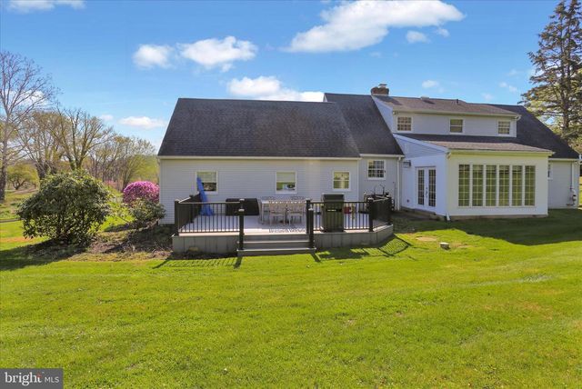 506 WIEST SCHOOL RD, Oley, PA 19547