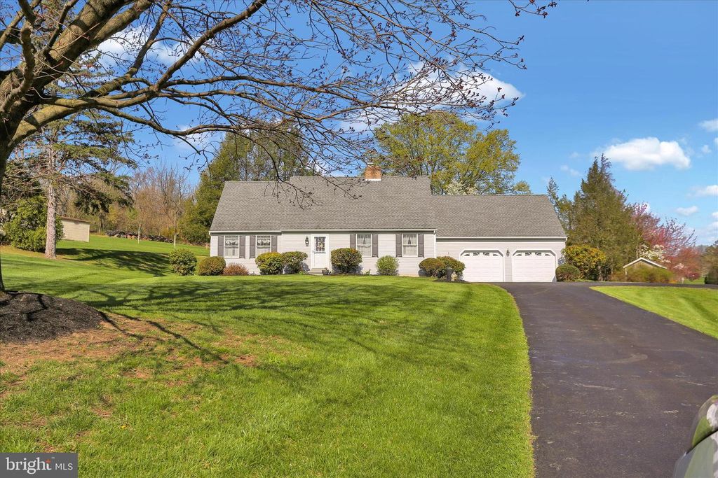 506 WIEST SCHOOL RD, Oley, PA 19547
