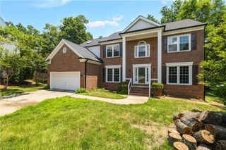 8 Killington Place, Greensboro, NC 27407