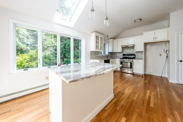 100 Farmersville Road, Sandwich, MA 02563
