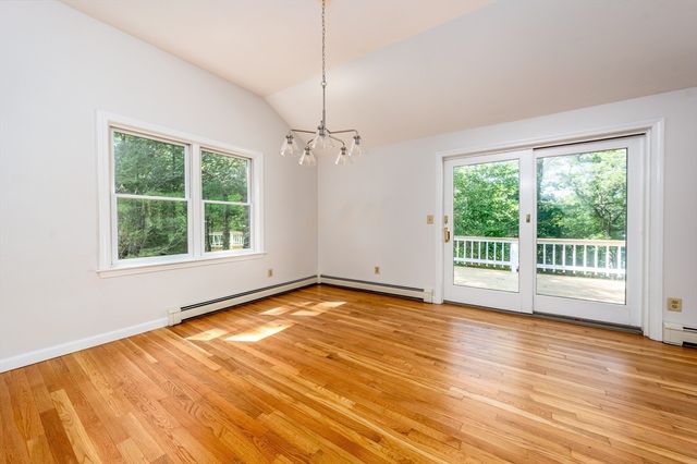 100 Farmersville Road, Sandwich, MA 02563