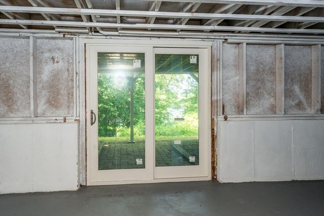 100 Farmersville Road, Sandwich, MA 02563