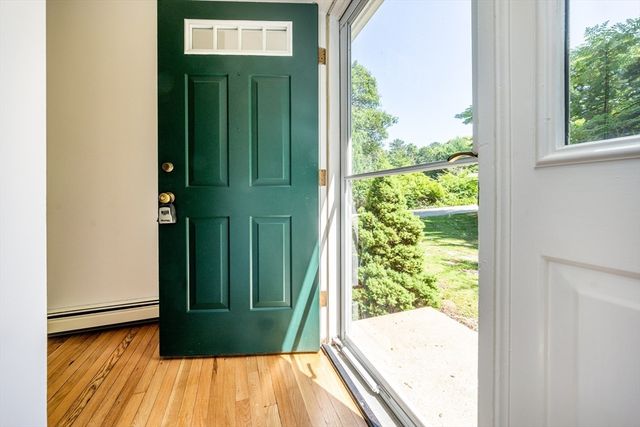100 Farmersville Road, Sandwich, MA 02563