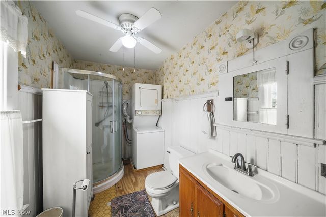 128 6th Street NW, Barberton, OH 44203